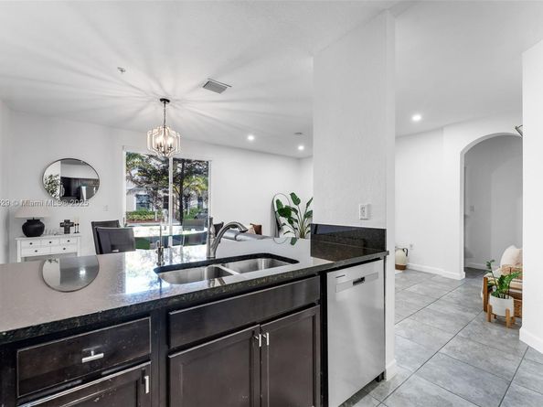 134 SE 28th Ter 10, Homestead FL 33033