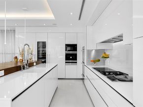 441 N Hibiscus Dr, Miami Beach FL 33139