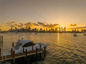 441 N Hibiscus Dr, Miami Beach FL 33139
