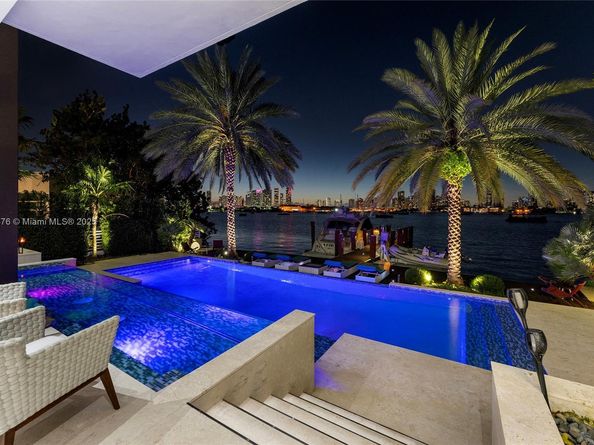 441 N Hibiscus Dr, Miami Beach FL 33139
