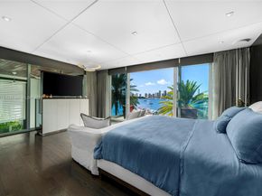 441 N Hibiscus Dr, Miami Beach FL 33139