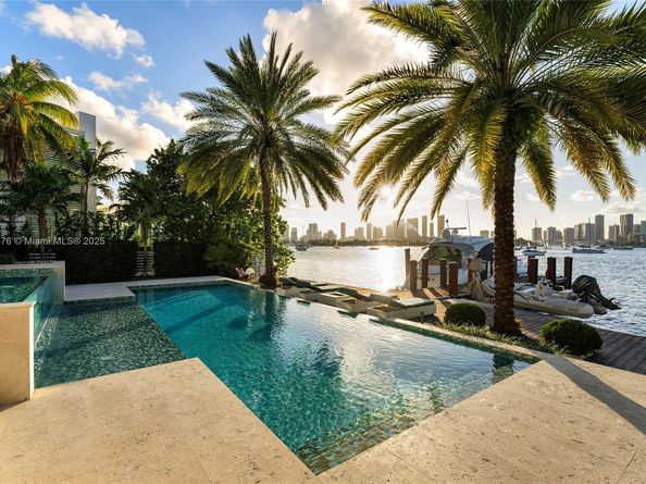 441 N Hibiscus Dr, Miami Beach FL 33139