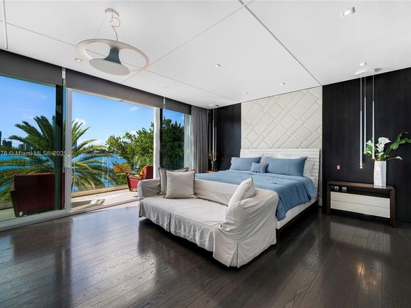 441 N Hibiscus Dr, Miami Beach FL 33139