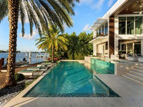 441 N Hibiscus Dr, Miami Beach FL 33139