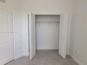 2685 SE 13th St, Homestead FL 33035