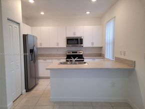 2685 SE 13th St, Homestead FL 33035