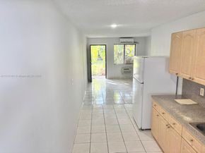 1869 NW Flagler Ter, Miami FL 33125