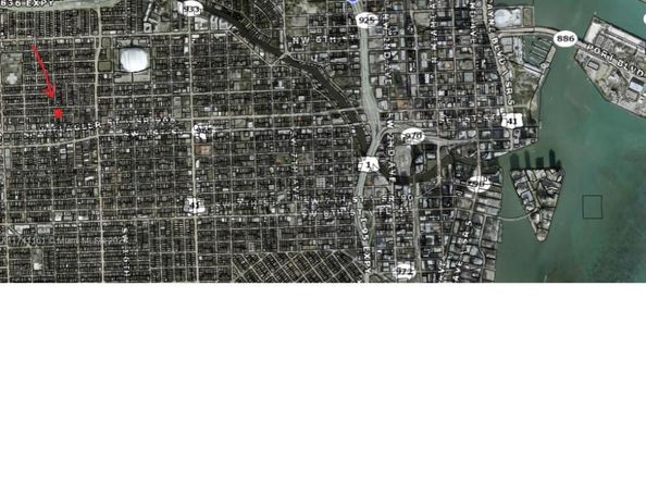 1869 NW Flagler Ter, Miami FL 33125
