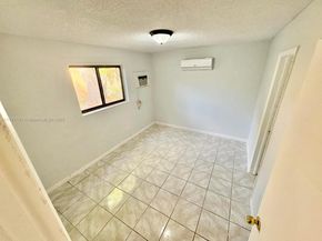 1869 NW Flagler Ter, Miami FL 33125