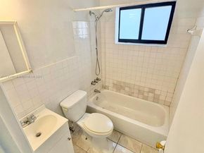 1869 NW Flagler Ter, Miami FL 33125