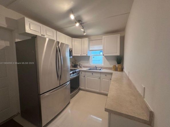 2898 NW 6th Ct, Fort Lauderdale FL 33311