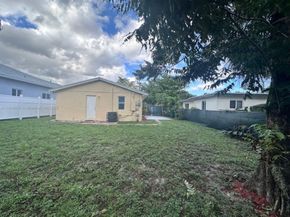 2898 NW 6th Ct, Fort Lauderdale FL 33311
