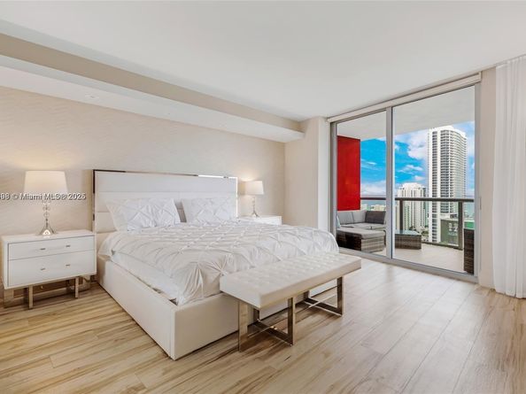 2600 E Hallandale Beach Blvd T2401, Hallandale Beach FL 33009