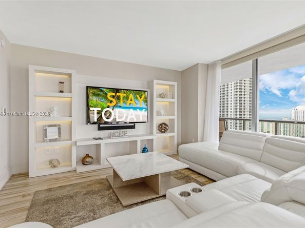 2600 E Hallandale Beach Blvd T2401, Hallandale Beach FL 33009