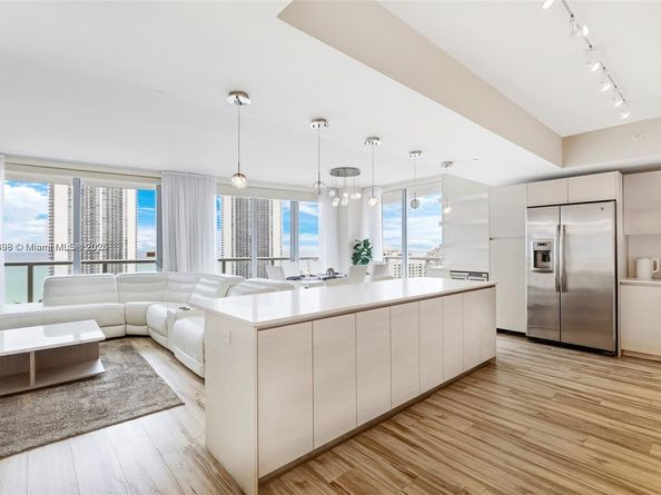 2600 E Hallandale Beach Blvd T2401, Hallandale Beach FL 33009