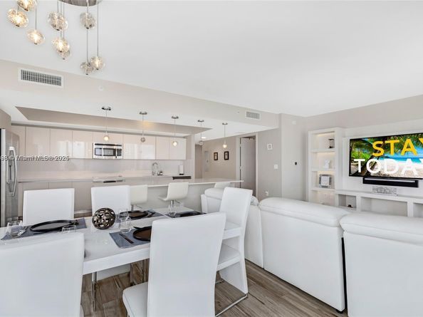 2600 E Hallandale Beach Blvd T2401, Hallandale Beach FL 33009