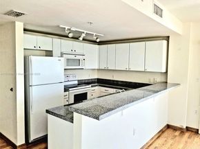 2740 SW 28th Ter 508, Miami FL 33133