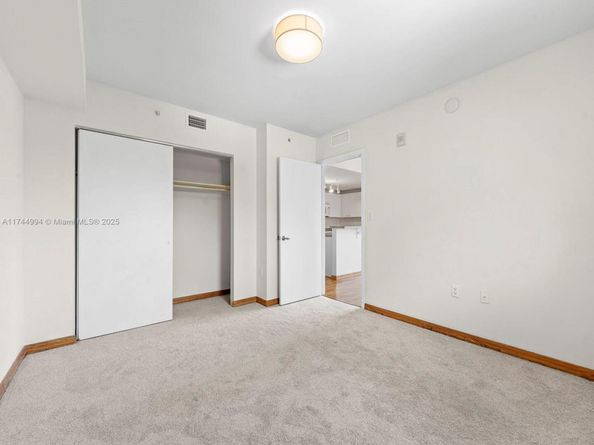 2740 SW 28th Ter 508, Miami FL 33133