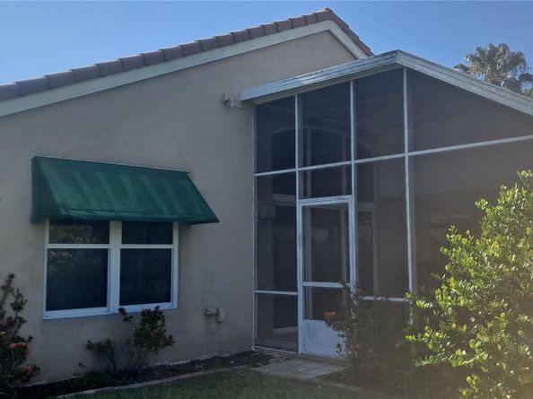 520 NW 166th Ave, Pembroke Pines FL 33028