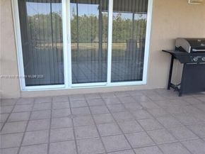 520 NW 166th Ave, Pembroke Pines FL 33028