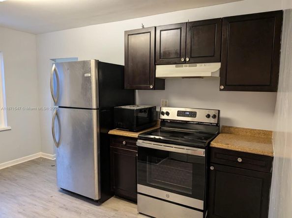 2132 Mckinley St, Hollywood FL 33020
