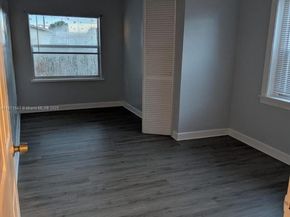 2132 Mckinley St, Hollywood FL 33020
