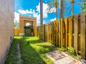 846 NW 135th Ter, Pembroke Pines FL 33028