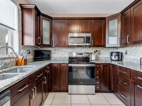 846 NW 135th Ter, Pembroke Pines FL 33028