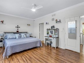 846 NW 135th Ter, Pembroke Pines FL 33028