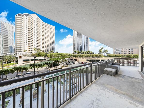 540 Brickell Key Dr 608, Miami FL 33131