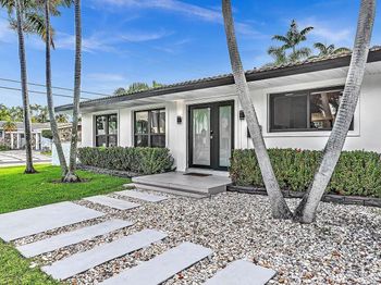 536 Hibiscus Dr
