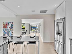 536 Hibiscus Dr, Hallandale Beach FL 33009