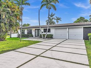 536 Hibiscus Dr, Hallandale Beach FL 33009