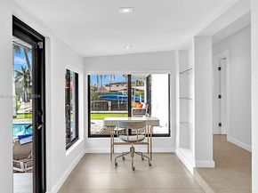 536 Hibiscus Dr, Hallandale Beach FL 33009
