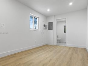 1735 NW 126th St, Miami FL 33167