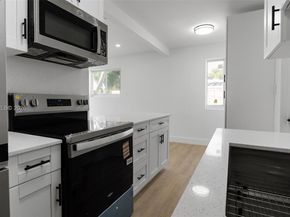 1735 NW 126th St, Miami FL 33167