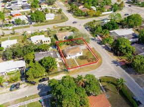 1735 NW 126th St, Miami FL 33167