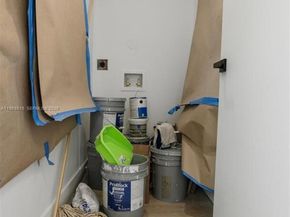 1735 NW 126th St, Miami FL 33167