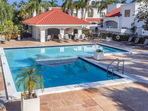 20903 Leeward Ct 3141, Aventura FL 33180