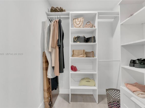 20903 Leeward Ct 3141, Aventura FL 33180