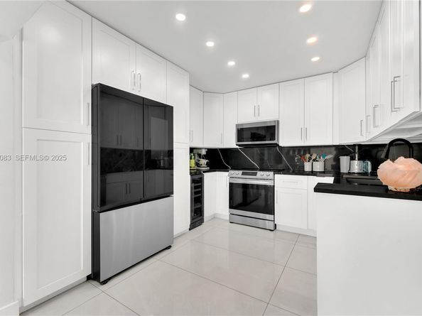 20903 Leeward Ct 3141, Aventura FL 33180