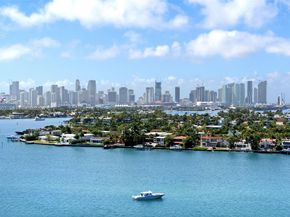 3 Island Ave PHG, Miami Beach FL 33139