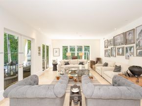 31 Island Dr, Key Biscayne FL 33149