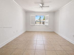 8615 SW 68th Ct 22, Pinecrest FL 33156