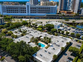 8615 SW 68th Ct 22, Pinecrest FL 33156
