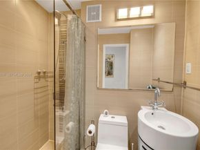 255 W 24th St 542, Miami Beach FL 33140