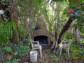 530 NW 10th St, Homestead FL 33030