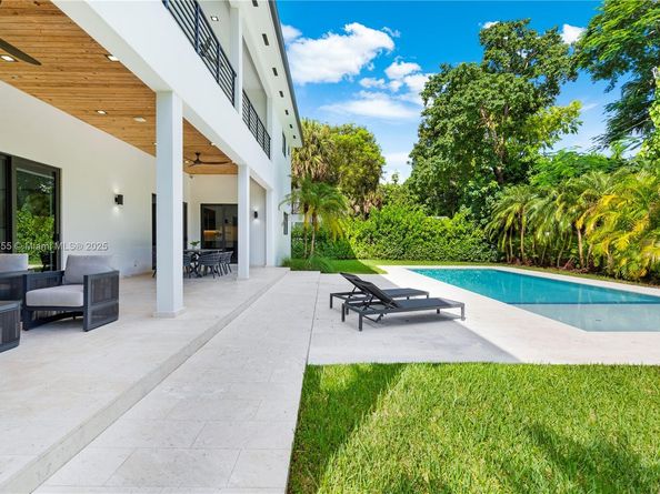 6401 SW 84th St, Miami FL 33143