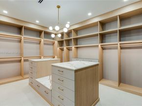 6401 SW 84th St, Miami FL 33143