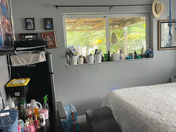 6221 SW 26th St, Miramar FL 33023